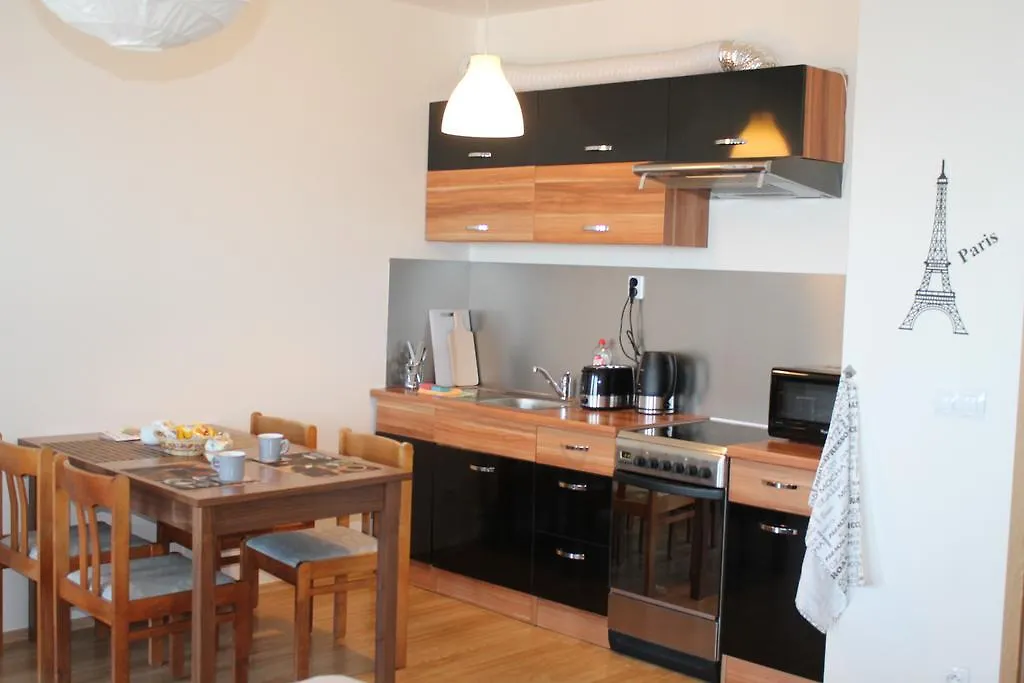 New Studio On V Doline 1 Prague